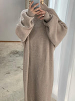 Elanora – Gestreiftes Strick-Maxikleid mit Langarm