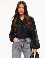 Presley - Blusa trasparente da donna con motivo floreale nera